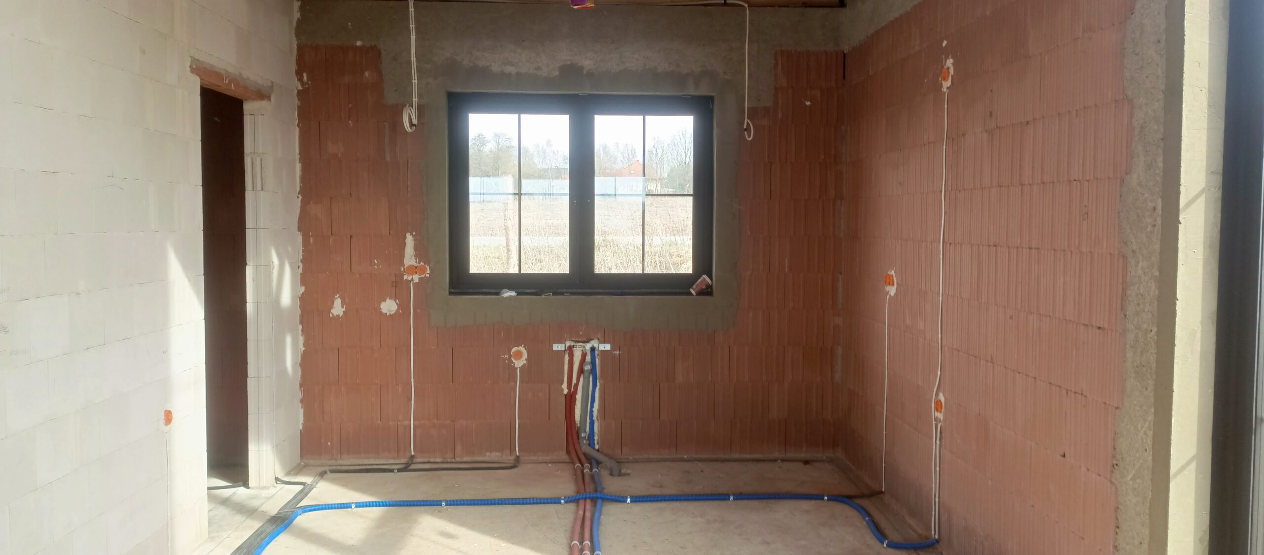 Gold-Electric Wrocław – instalacja elektryczna wykonywana w nowym domu jednorodzinnym